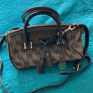 Dooney & Bourke purse